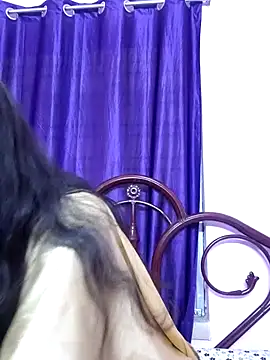 Snapshot of cutie_pei002 chatting on 11/25/25, 02:11 cutie pei002 online show from 11/25/25, 02:11