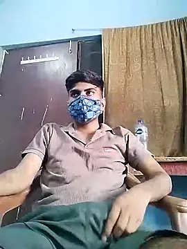 Snapshot of YourTarzan chatting on 09/29/25, 08:08 YourTarzan online show from 09/29/25, 08:08