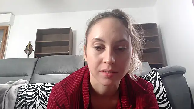 L Sofia online show from 10/24/25, 02:13