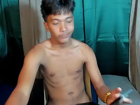 chris hot asian loverboy online show from 03/31/26, 06:47