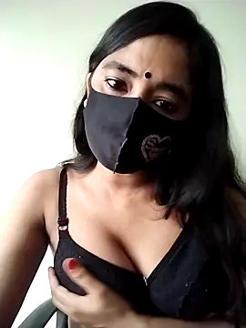 Puja-Rane online show from 09/11/25, 03:50