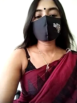 Puja-Rane online show from 09/28/25, 02:50