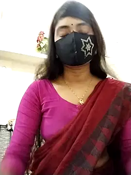 Puja-Rane online show from 10/25/25, 02:08