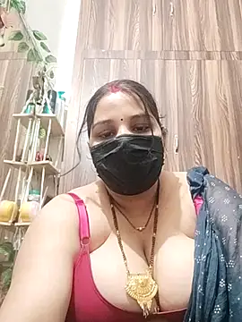 Snapshot of Sexybhabhi6 chatting on 06/24/26, 01:43 Sexybhabhi6 online show from 06/24/26, 01:43