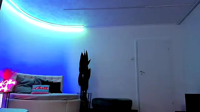 Snapshot of JessicaSky_ chatting on 09/26/25, 05:17 JessicaSky online show from 09/26/25, 05:17