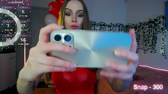 EvaLone1 online show from 02/13/26, 08:49