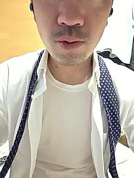 erosuke9 online show from 04/27/26, 09:13