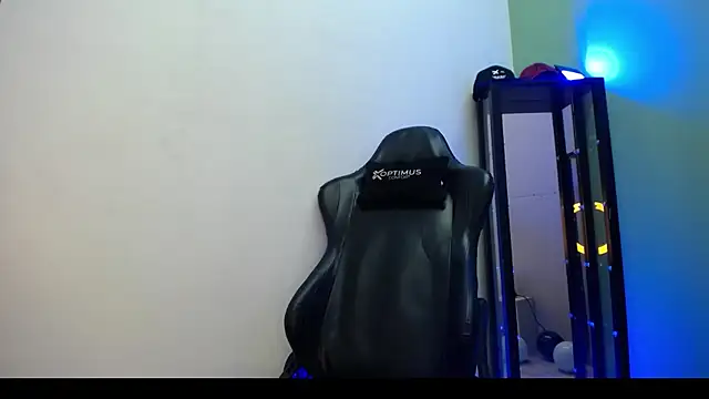 dilan hott  online show from 01/10/26, 04:09