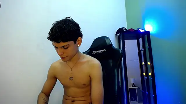 dilan hott  online show from 01/12/26, 08:03