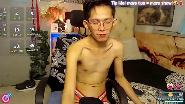 Snapshot of Skinny_CumLoader69 chatting on 10/10/25, 08:41 Skinny CumLoader69 online show from 10/10/25, 08:41