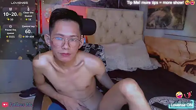 Snapshot of Skinny_CumLoader69 chatting on 10/20/25, 07:03 Skinny CumLoader69 online show from 10/20/25, 07:03