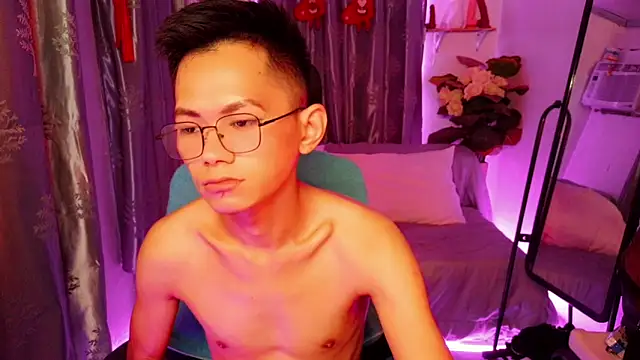 Snapshot of Skinny_CumLoader69 chatting on 12/01/25, 09:31 Skinny CumLoader69 online show from 12/01/25, 09:31