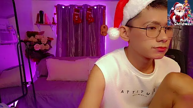 Snapshot of Skinny_CumLoader69 chatting on 12/14/25, 03:17 Skinny CumLoader69 online show from 12/14/25, 03:17