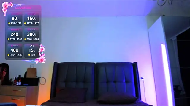 Veronica Larsson online show from 09/20/25, 04:52