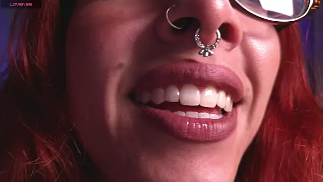 bri von dhara   online show from 12/16/25, 11:15