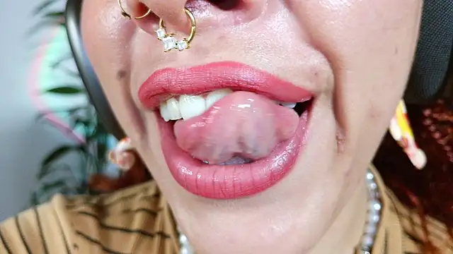 bri von dhara   online show from 04/04/26, 01:15