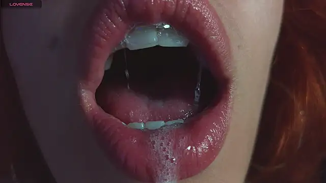 bri von dhara   online show from 06/11/26, 12:08