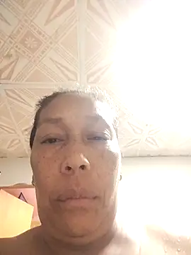 Naomi-Mature online show from 10/24/25, 08:33