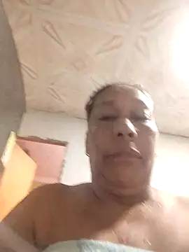 Naomi-Mature online show from 10/25/25, 08:55