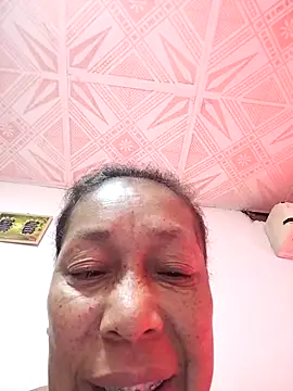 Naomi-Mature online show from 10/31/25, 08:48