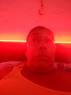 Naomi-Mature online show from 04/18/26, 08:51