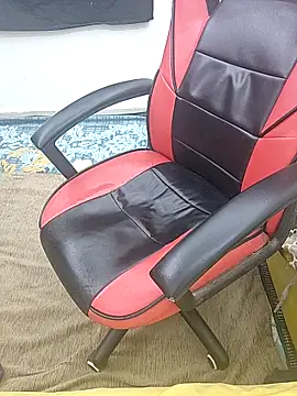 Snapshot of rachid_bn chatting on 10/31/25, 11:50 rachid bn online show from 10/31/25, 11:50