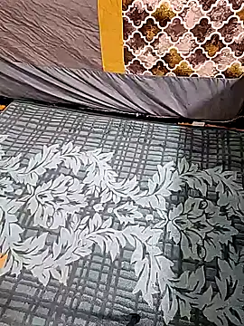 Snapshot of rachid_bn chatting on 11/17/25, 08:58 rachid bn online show from 11/17/25, 08:58