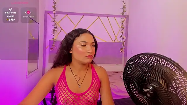 BellaSky4 online show from 12/15/25, 02:16