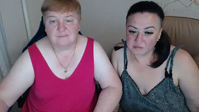 Snapshot of Bertie_Adeline chatting on 09/11/25, 06:30 Bertie Adeline online show from 09/11/25, 06:30