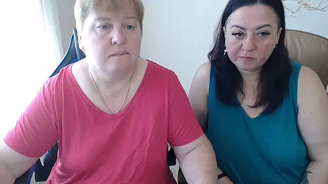 Snapshot of Bertie_Adeline chatting on 09/25/25, 06:50 Bertie Adeline online show from 09/25/25, 06:50