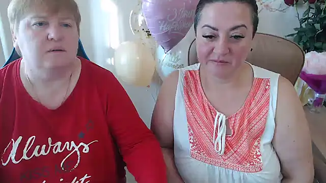 Snapshot of Bertie_Adeline chatting on 10/16/25, 06:36 Bertie Adeline online show from 10/16/25, 06:36