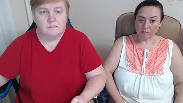 Snapshot of Bertie_Adeline chatting on 11/09/25, 09:13 Bertie Adeline online show from 11/09/25, 09:13