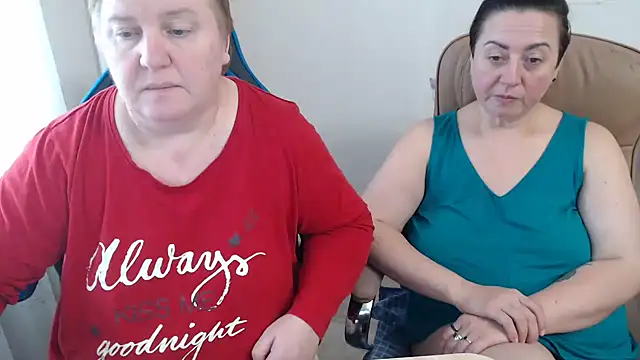 Snapshot of Bertie_Adeline chatting on 11/10/25, 09:30 Bertie Adeline online show from 11/10/25, 09:30