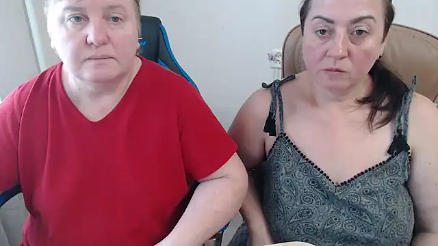 Snapshot of Bertie_Adeline chatting on 11/11/25, 11:32 Bertie Adeline online show from 11/11/25, 11:32