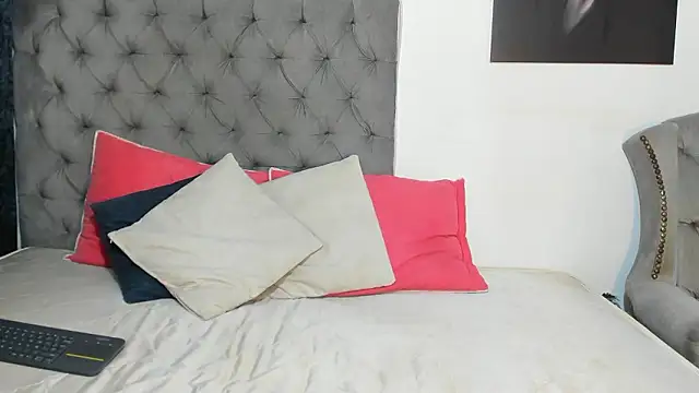 nahiroby ebony online show from 03/10/26, 05:51