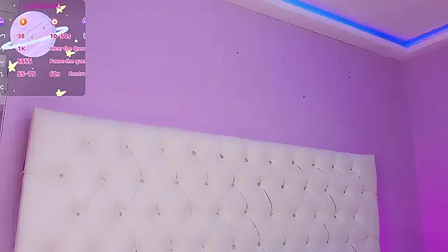 DaniielaV online show from 01/13/26, 01:49