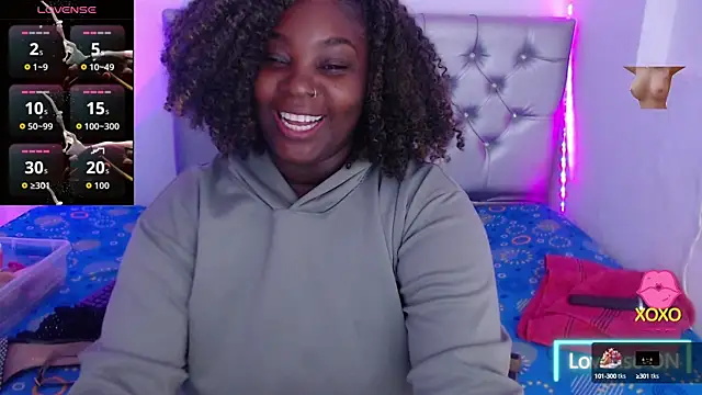 ebony NeighborMoans online show from 10/08/25, 03:15