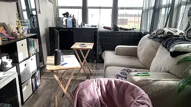 playwithdakota online show from 11/18/25, 06:56