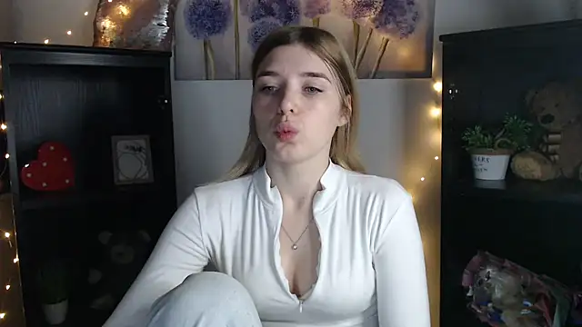 JuiceLips   online show from 01/16/26, 11:03