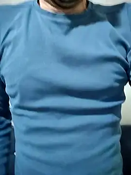 Snapshot of fearleass chatting on 11/29/25, 07:17 fearleass online show from 11/29/25, 07:17