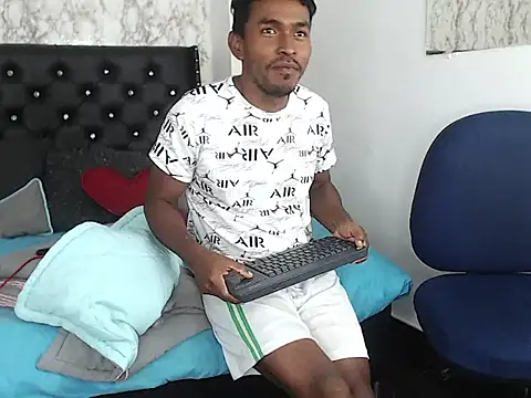 Adam Morgan2 online show from 09/26/25, 07:01