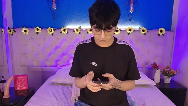 AleAurarashi online show from 04/08/26, 08:36