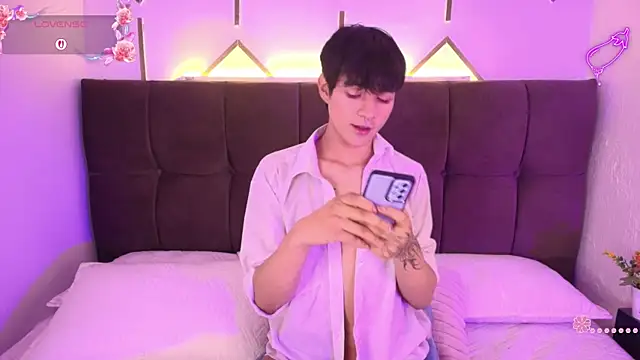 AleAurarashi online show from 04/09/26, 04:12