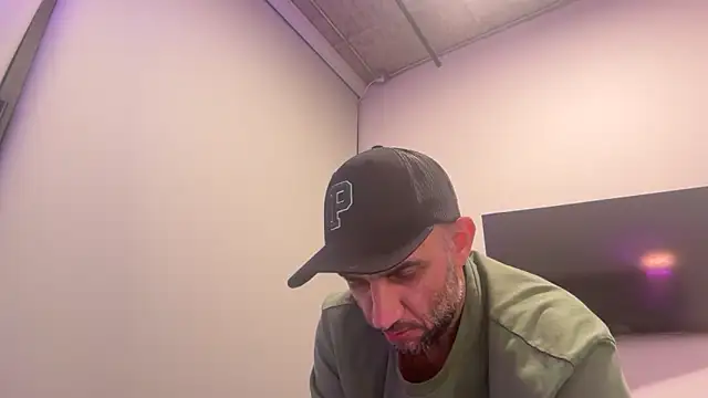 Hothotboyg online show from 03/26/26, 06:30