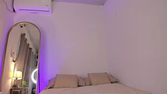 elzafuentes1 online show from 02/24/26, 07:34