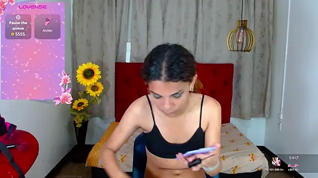 luisa  torres online show from 11/11/25, 03:17