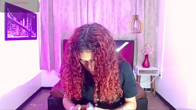 Snapshot of luisa__torres chatting on 06/20/26, 03:20 luisa torres online show from 06/20/26, 03:20