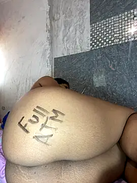 Messy-diana21 online show from 12/05/25, 08:16