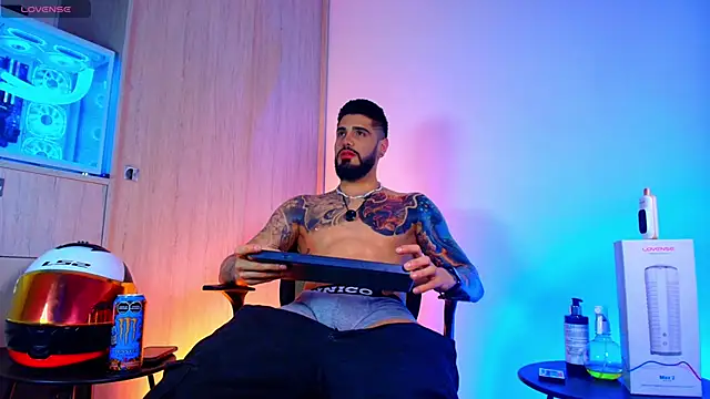 amodeus bael  online show from 04/05/26, 01:47