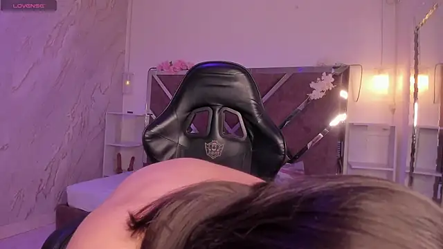 BBWCloe  online show from 11/21/25, 04:44